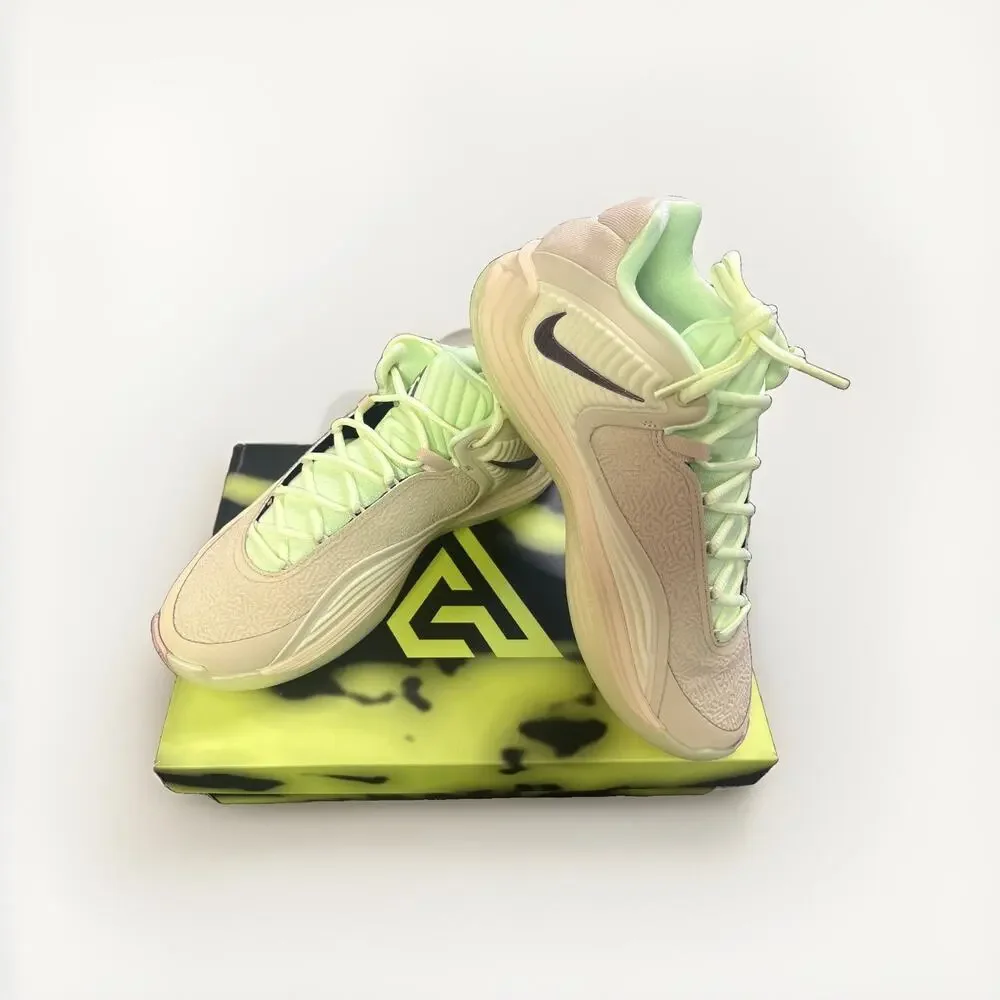Nike men’s giannis
